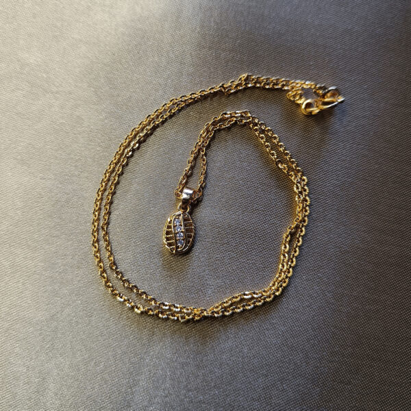 Tiny oval pendant 4